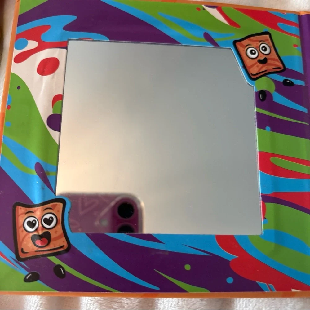 Cinnamon Toast Crunch Eyeshadow Palette